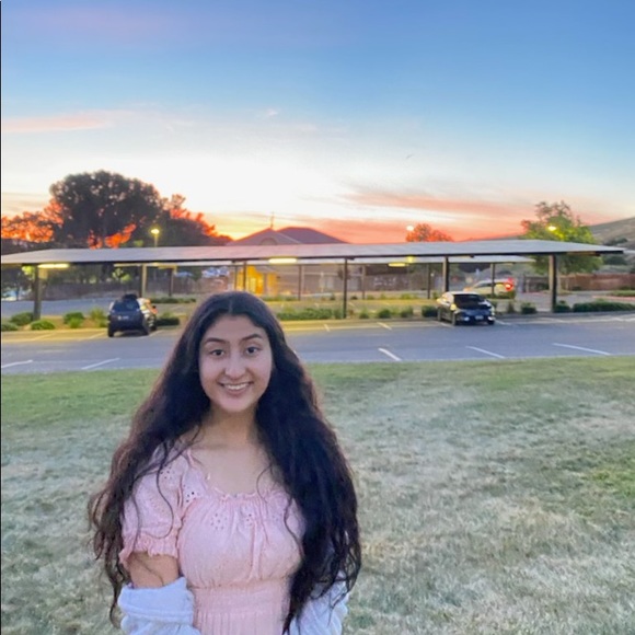 Meet your Posher, Emy - Picture 1 of 1